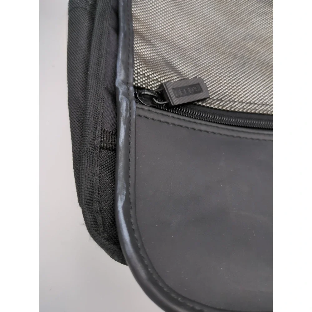 Vtg Y2K Messenger Sling Bag Multi Pocket Adjustable Strap Tech Tactical Gorpcore